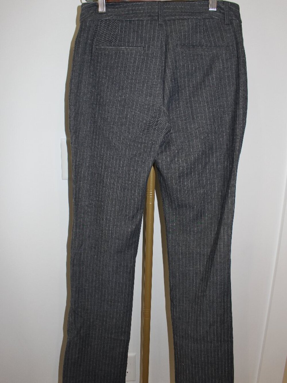 Women's Express Columnist Barely Boot Mid Rise, Size 6R - Picture 2 of 5